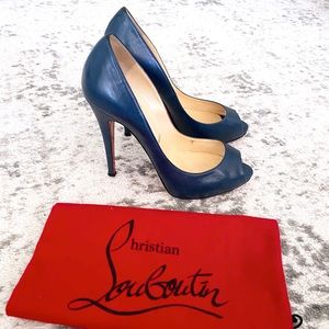 Christian louboutin very prive peep toe pump 37.5